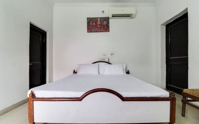 SPOT ON 42133 Hanuman Bagh