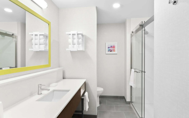 Hampton Inn & Suites Chicago Medical District UIC