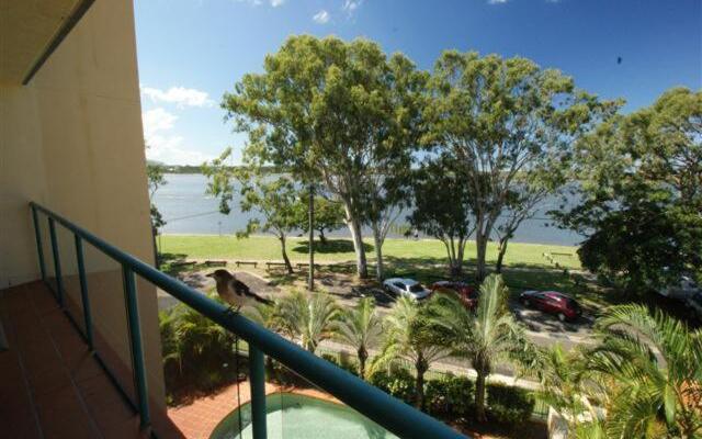 The Esplanade Riverview Holiday Apartments