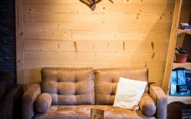 Montana Chalet Hotel