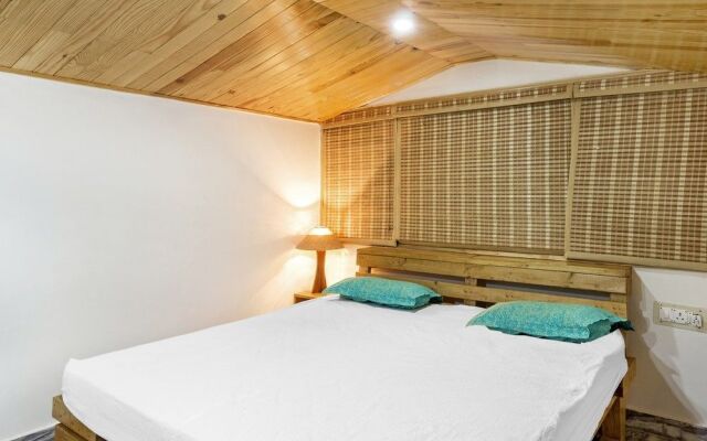 GuestHouser 1 BR Bed & Breakfast 83ac