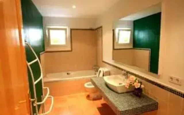 Apartment with mountain view and garden in Benissa