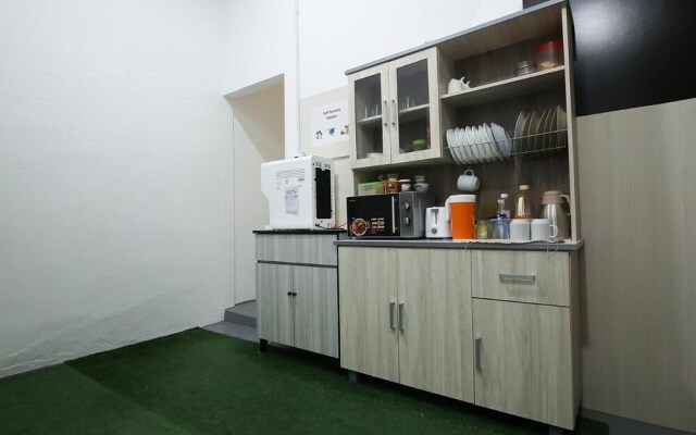 Family Room in Kuching, With Ac and Wifi