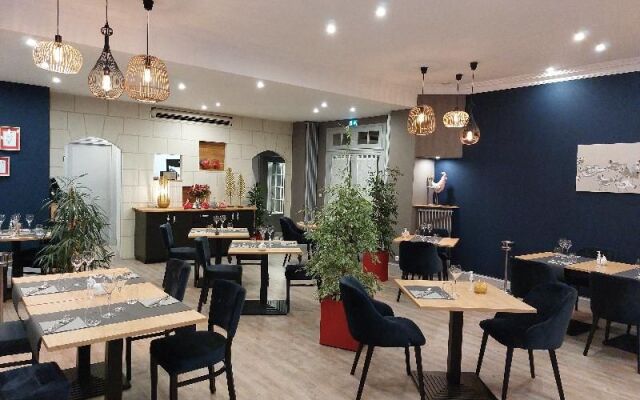 Logis Loire Hotel - Les Cocottes Restaurant
