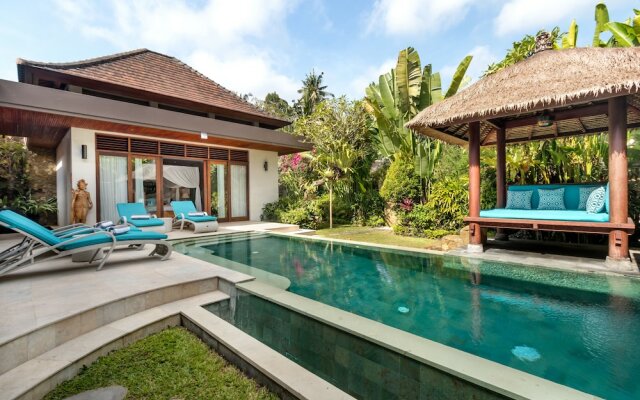 "best Seller 3 Bedrooms Pool Villa in Central Ubud"