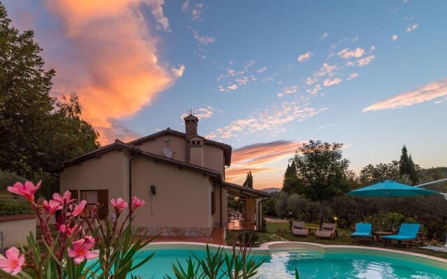 Luxury Italian Villa With Pool & Air Conditioning