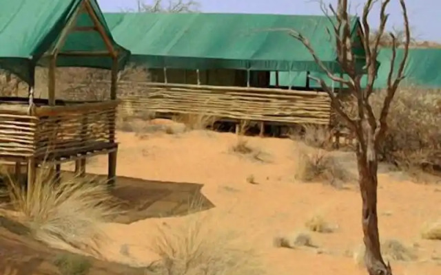 Intu Africa Suricate Tented Kalahari Lodge