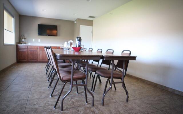 GrandStay Hotel & Suites Perham