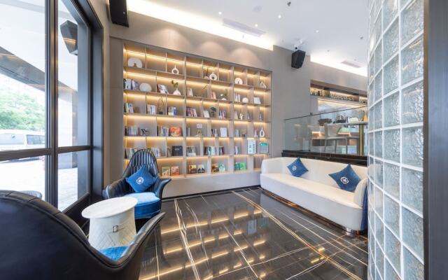 shenzhenshijinyuehuayuanjiudian