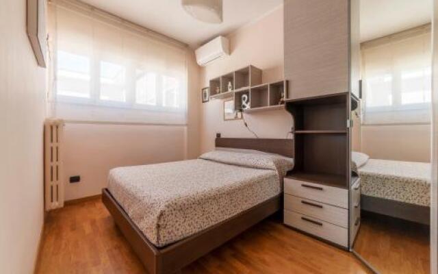 Piazza Bologna Terrace Apartment With Parking