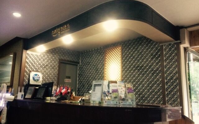 Smile Guesthouse