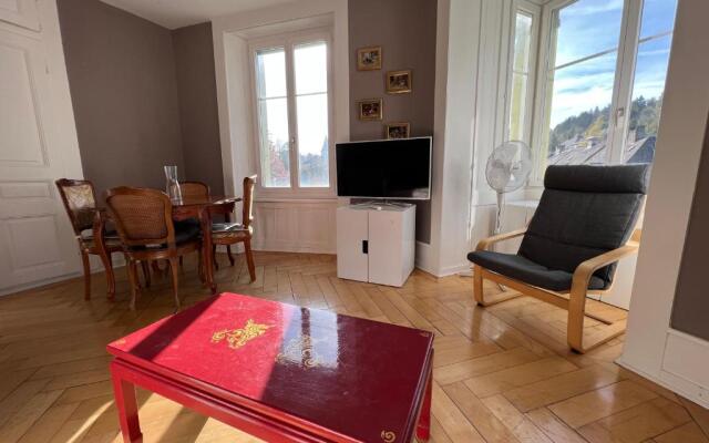 Le Locle : bel appartement chaleureux