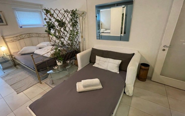 Beautiful Place Cozy Super Fast Wifi 3 min From the River – Guest Rooms – Basel