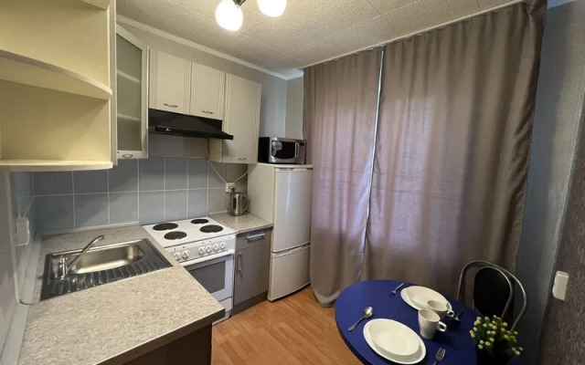 Диван и Чемодан на пр-кте Красный, 94/1