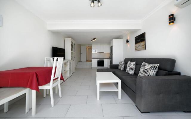 Ocean view apartments Las Flores I