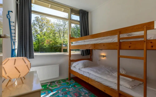 Bungalow Near Dutch Beach With Garden