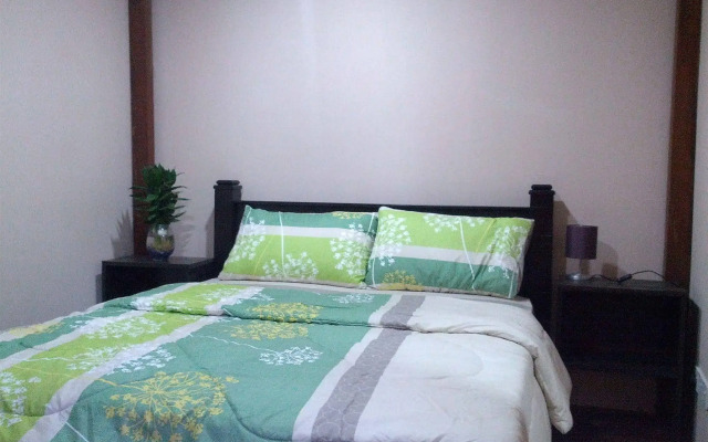 Funky Huts Guest House