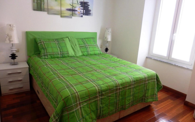 Center Stylish Apartment