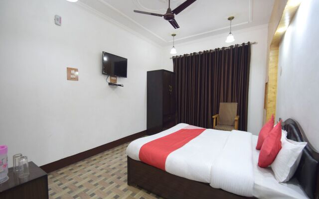 OYO 5395 Maple Inn Resort