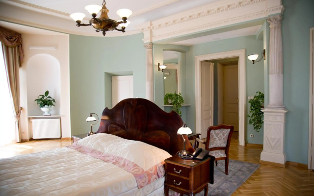 Polonia Hotel