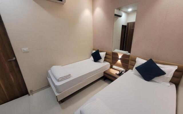 Hotel Heritage - Near Trade Center, Visa Consulate BKC
