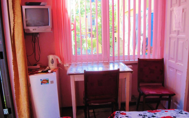Liana Guest House