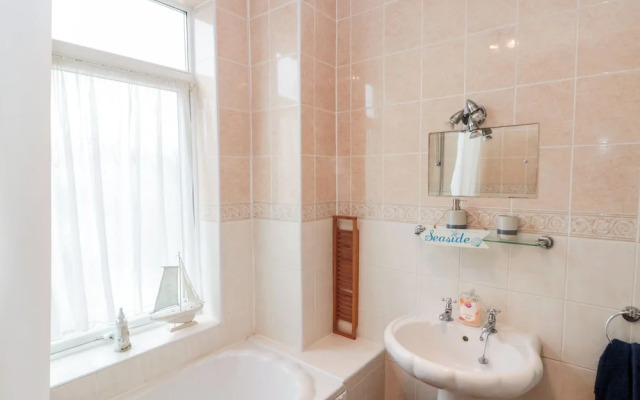 White Rose Apartment