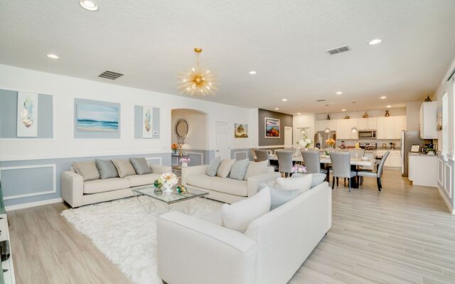 Luxury 11 Bedroom Close to Disney