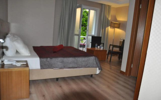Island Hotel