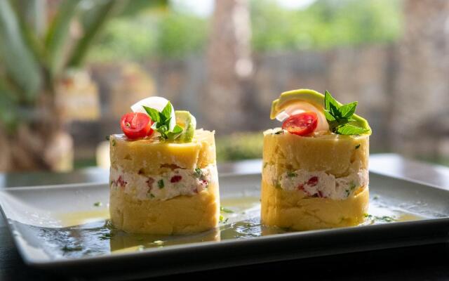 Angela Suites Boutique Hotel