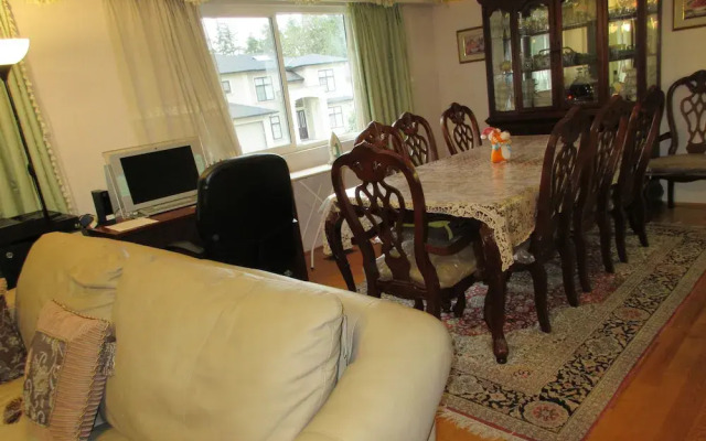 Quite House near Vancouver Airport