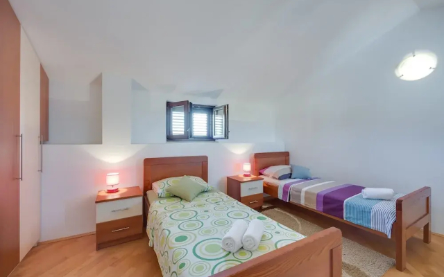 Holiday Home Ema in Tar - Vabriga