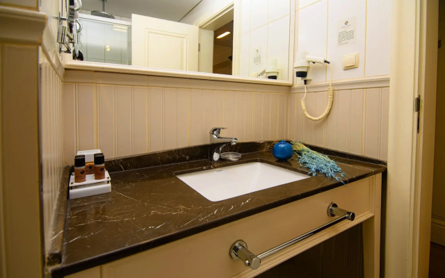 Recital Hotel