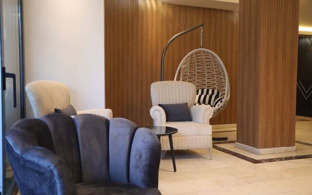 Ardos Park Hotel