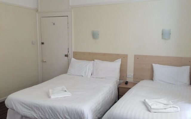 Lockyer House BB