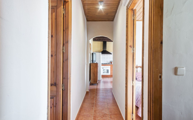 Lovely Apartment in Girona With Swimming Pool