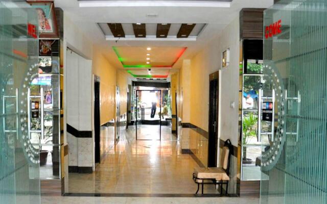 OYO 13191 Hotel Atlas Palace