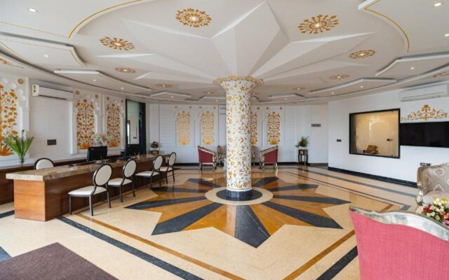 Traavista Aravali Mahal