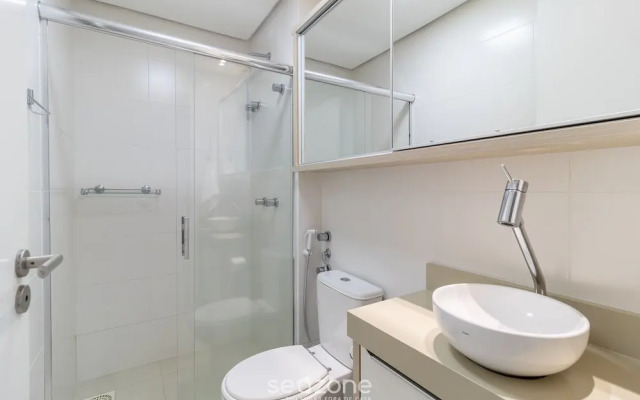 Full Apartment With Amazing View! Lrc0703