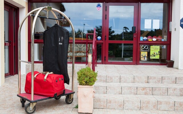 Brit Hotel Le Branhoc