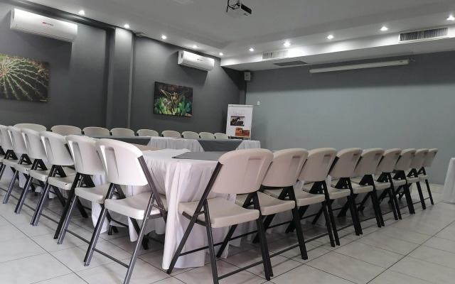 Hotel & Suites Las Palmas