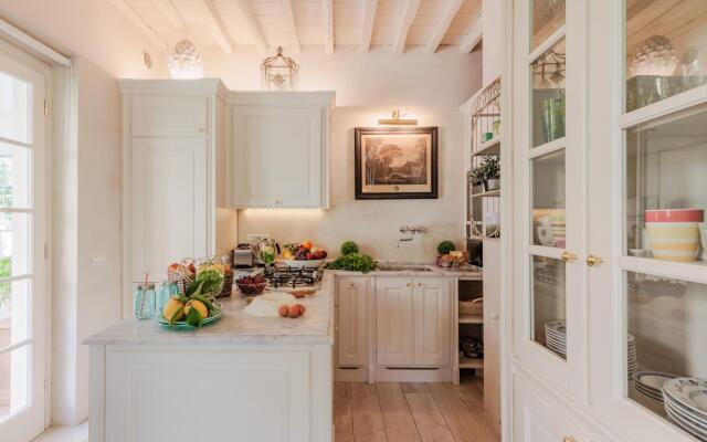 La Casina in Lucca With 2 Bedrooms and 3 Bathrooms