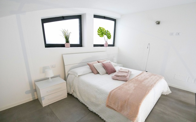 Design Central Apartment