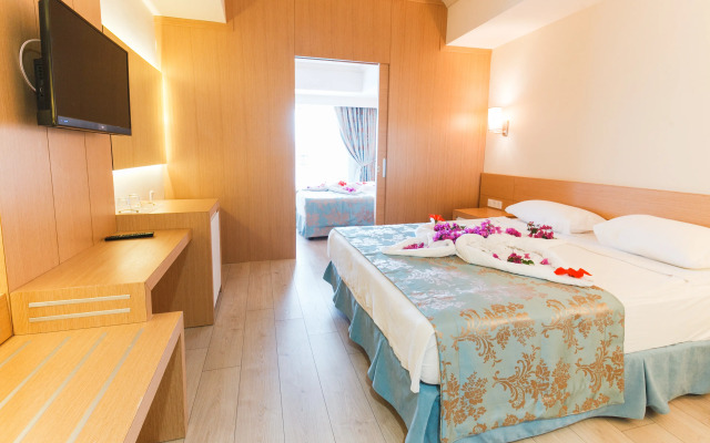 L'Oceanica Beach Resort Hotel All Inclusive