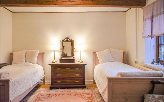 Nice Home In Annelv With 4 Bedrooms And Wifi
