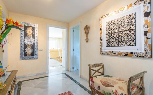 Bahia de Marbella Luxury Apartment