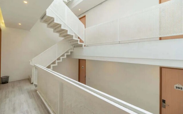 Urbanview Hotel Odori Pondok Indah