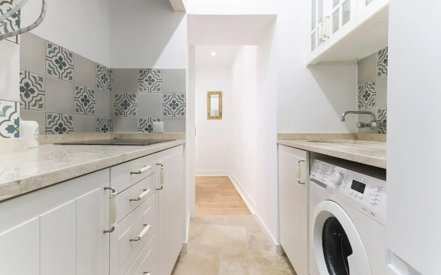 Castelo Premium II by Homing