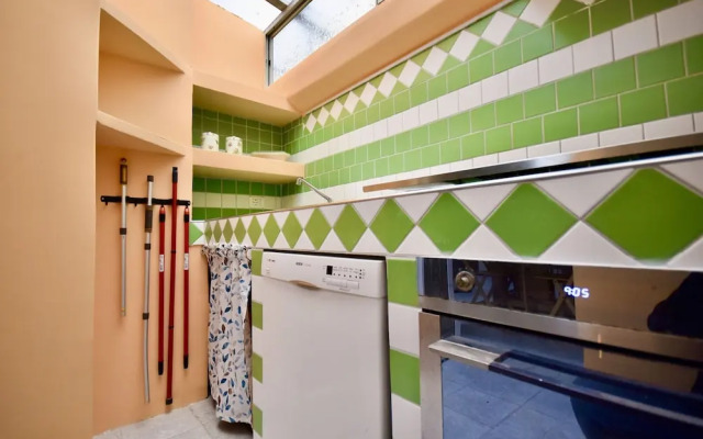 De Angelis Central House by Wonderful Italy