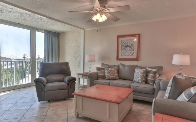 Dolphin Point 404b